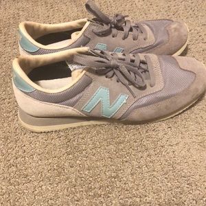 Womens size 7 NB